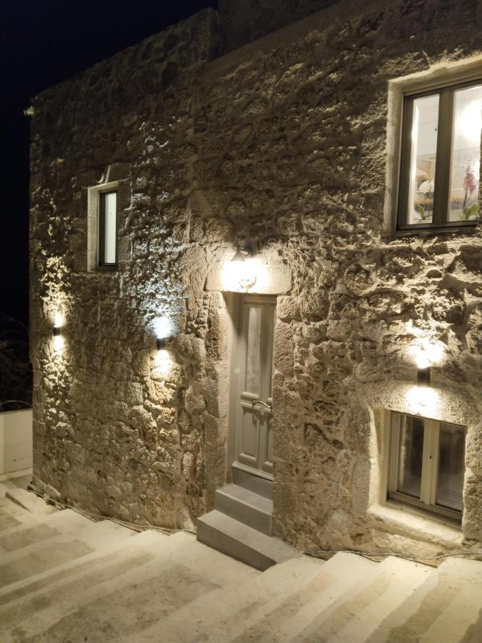 Oniropagida Nisyros Apartments #2 Nikia View Kültér fotó