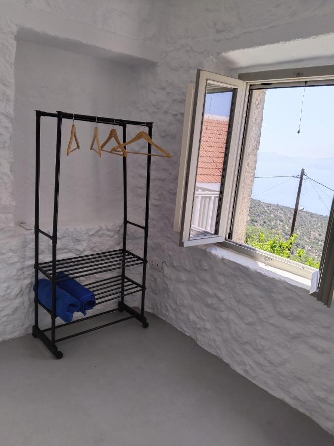 Oniropagida Nisyros Apartments #2 Nikia View Kültér fotó