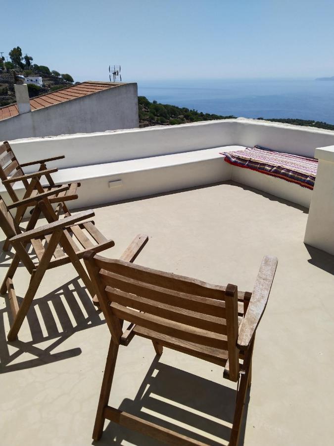 Oniropagida Nisyros Apartments #2 Nikia View Kültér fotó